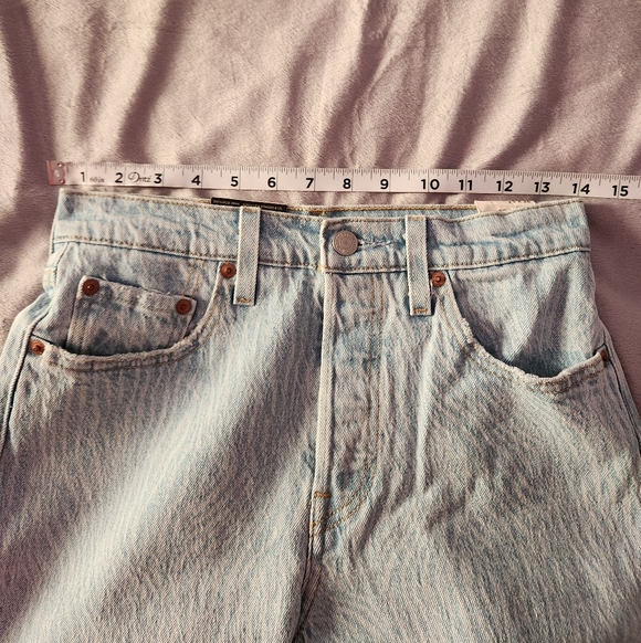 Levi's Women's 501 Original Cropped Jeans - Denim Blue - Picture 2 of 10
